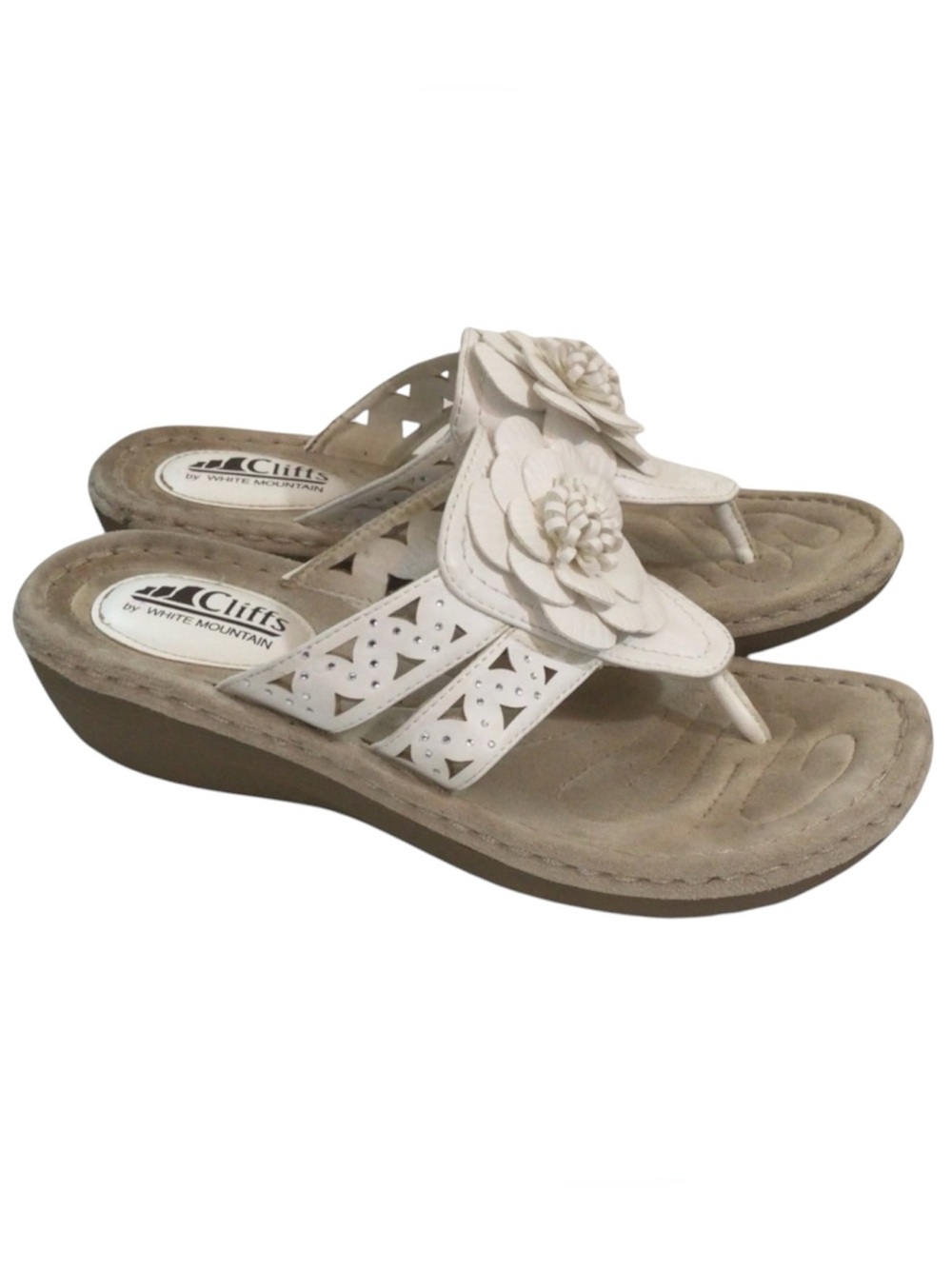 Cliffs by White Mountain Cynthia Women’s 8.5M White Floral Thong Sandals Flip Fl